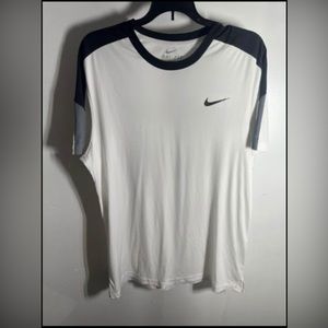 Men’s Nike Shirt